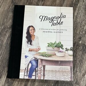 Magnolia Table by Joanna Gaines - Black and White Edition